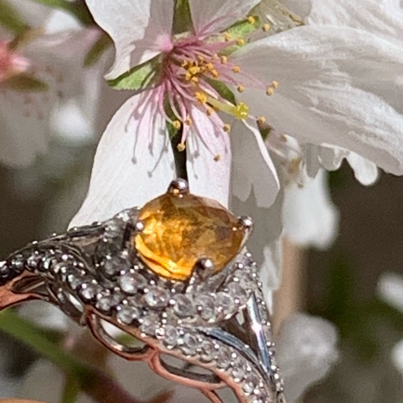 Sterling Silver Oval Cut Citrine Sparkly Ring with Cubic Zirconia - Picture 8 of 14